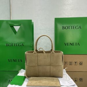 Bottega Veneta Small Arco Tote Bag Brown, For Women, Women's Bags 14.2in/36cm