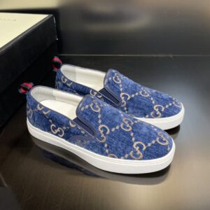 Gucci Men's GG Supreme Slip-on Sneaker Light Blue For Men 407362