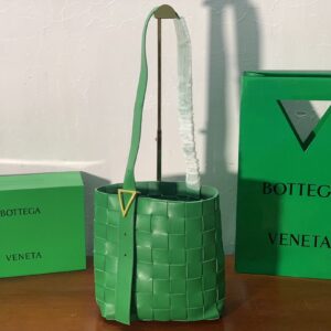 Bottega Veneta Shoulder Bag Nappa Green, For Women, Women’s Bags 12.9in/33cm