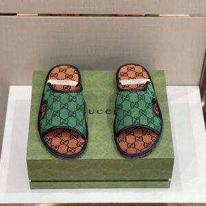 Gucci Men's GG Supreme Slide Sandal Orange And Green For Men ‎624879
