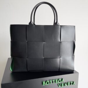 Bottega Veneta Large Arco Tote Bag Black, For Women, Women's Bags 18.1in/46cm 680165VB1K08838