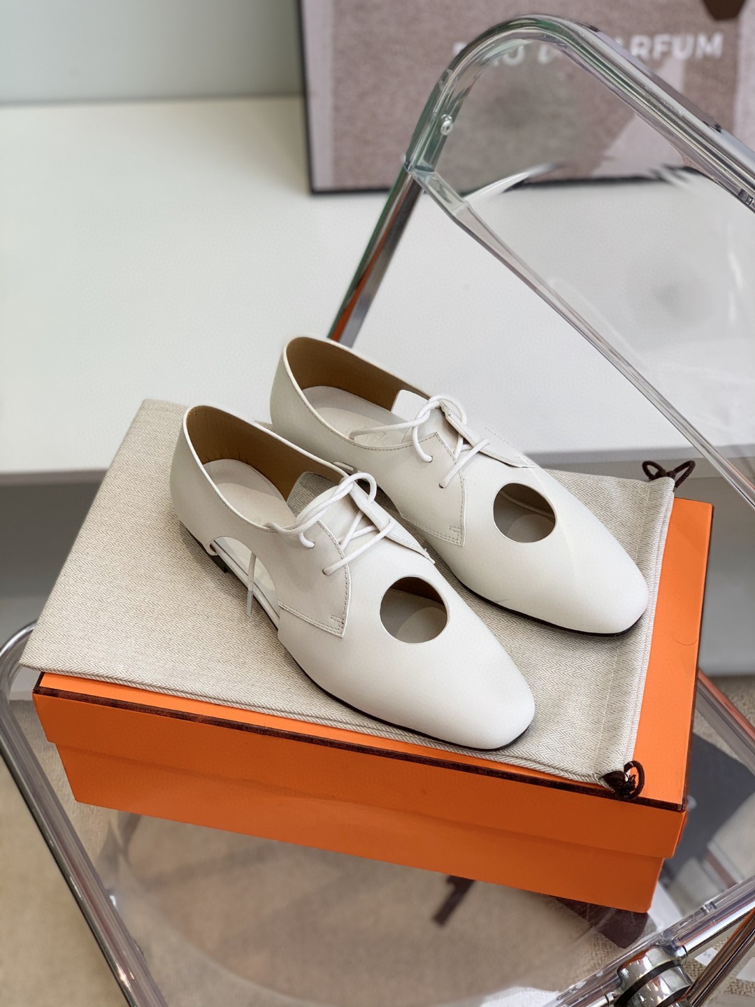 Hermes Epoca Oxford Shoe White For Women, Women's Shoes H221024Z 90360 - Image 8