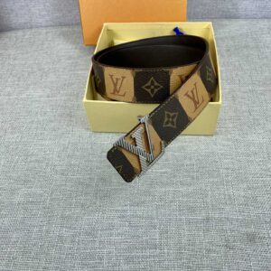 Alternative view of Louis Vuitton Iconic Reversible 30mm Belt Brown for Women