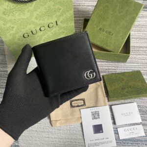 Gucci Marmont Bi-Fold Wallet 11cm