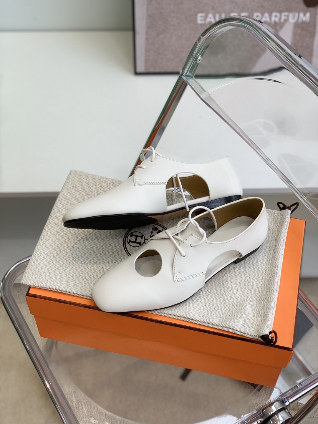 Hermes Epoca Oxford Shoe White For Women, Women's Shoes H221024Z 90360 - Image 7