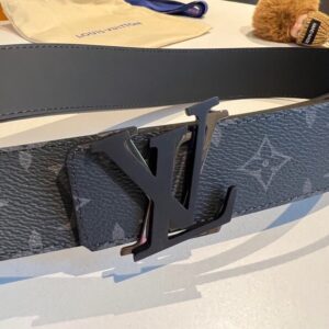Alternative view of Louis Vuitton Shake Reversible LV Belt Monogram Eclipse Canvas Black Metal hardware