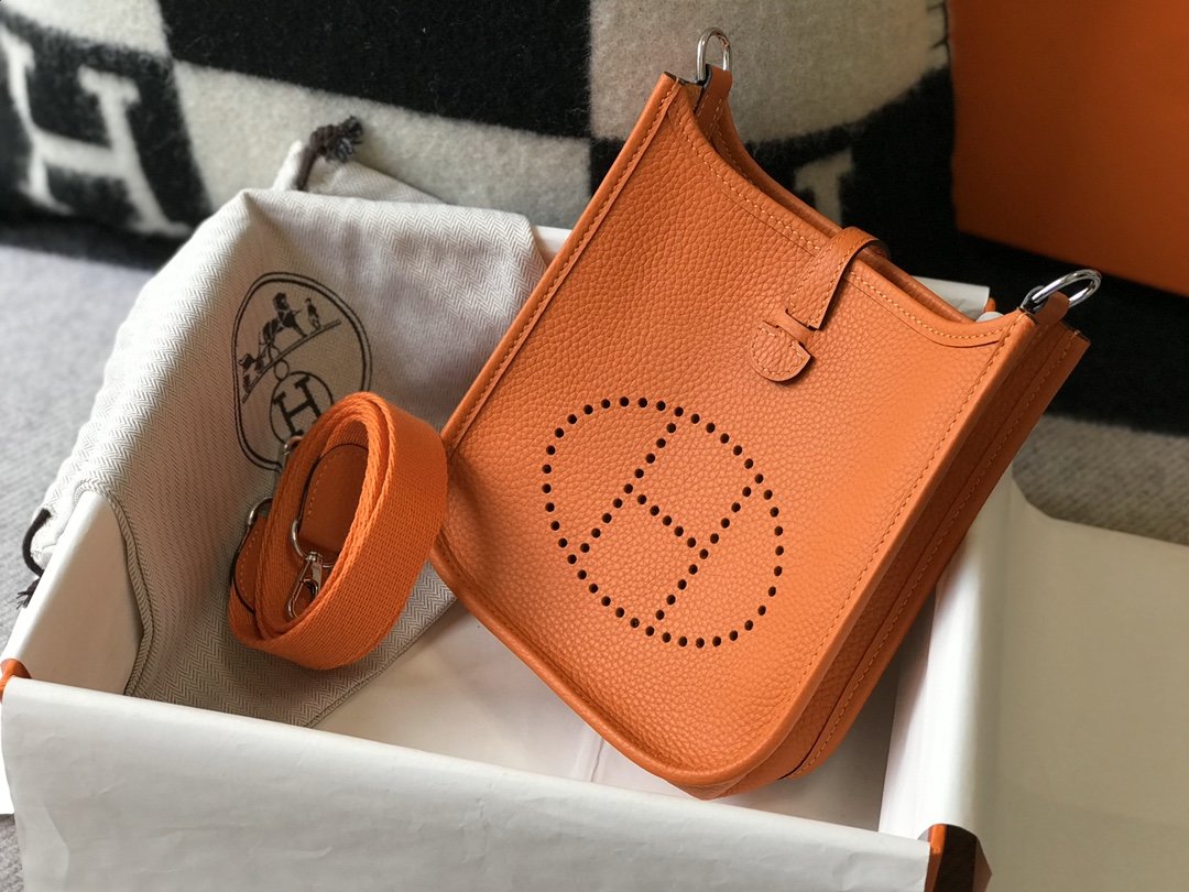 Hermes Evelyne 16 Amazone Bag Orange With Silver-Toned Hardware For Women, Women's Shoulder And Crossbody Bags 6.3in/16cm - Image 2