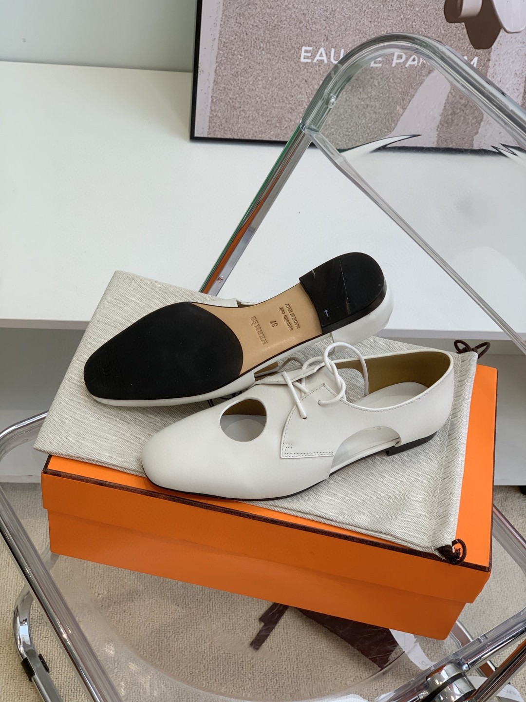 Hermes Epoca Oxford Shoe White For Women, Women's Shoes H221024Z 90360 - Image 2