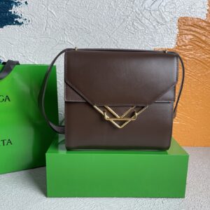Bottega Veneta Clip Bag Brown, For Women, Women’s Bags 9in/23cm