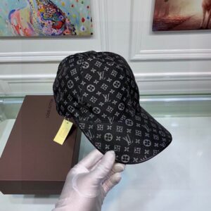 Alternative view of Louis Vuitton Be My Cap Black LV Cap