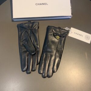 Chanel Gloves In Black