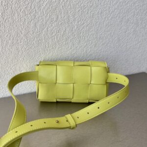 Bottega Veneta Belt Cassette Acid Kiwi, For Women, Women’s Bags 7in/18cm 668572VMAY17301