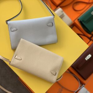 Alternative view of Hermes Kelly Classique To Go Wallet  21cm/8.3in Gold Toned Hardware For Women Cream
