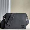 Louis Vuitton Messenger Grain Black For Men, Men's Bags, Shoulder And Crossbody Bags 11in/28cm LV M57080