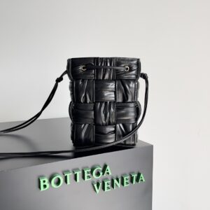 Bottega Veneta Small Cassette Bucket Bag Black, For Women, Women's Bags 7.1in/18cm 717187V2FY38425