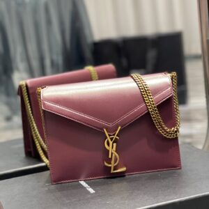 Alternative view of Saint Laurent Cassandra Medium Shoulder Bag 8.6in/ 22cm Burgundy Gold Hardware For Women‎