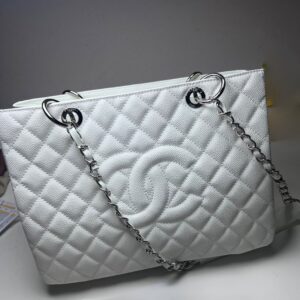 Alternative view of Chanel Chain Tote Shoulder Bag White For Women 13in / 33cm A50995