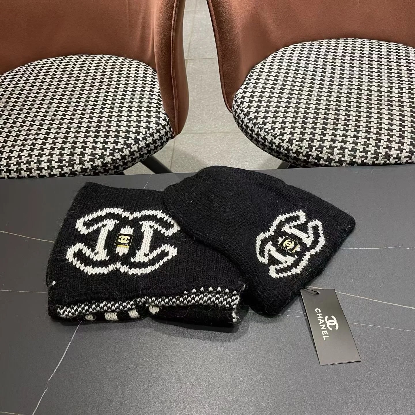 Chanel Knit Beanie & Scarf Set CC Logo Black