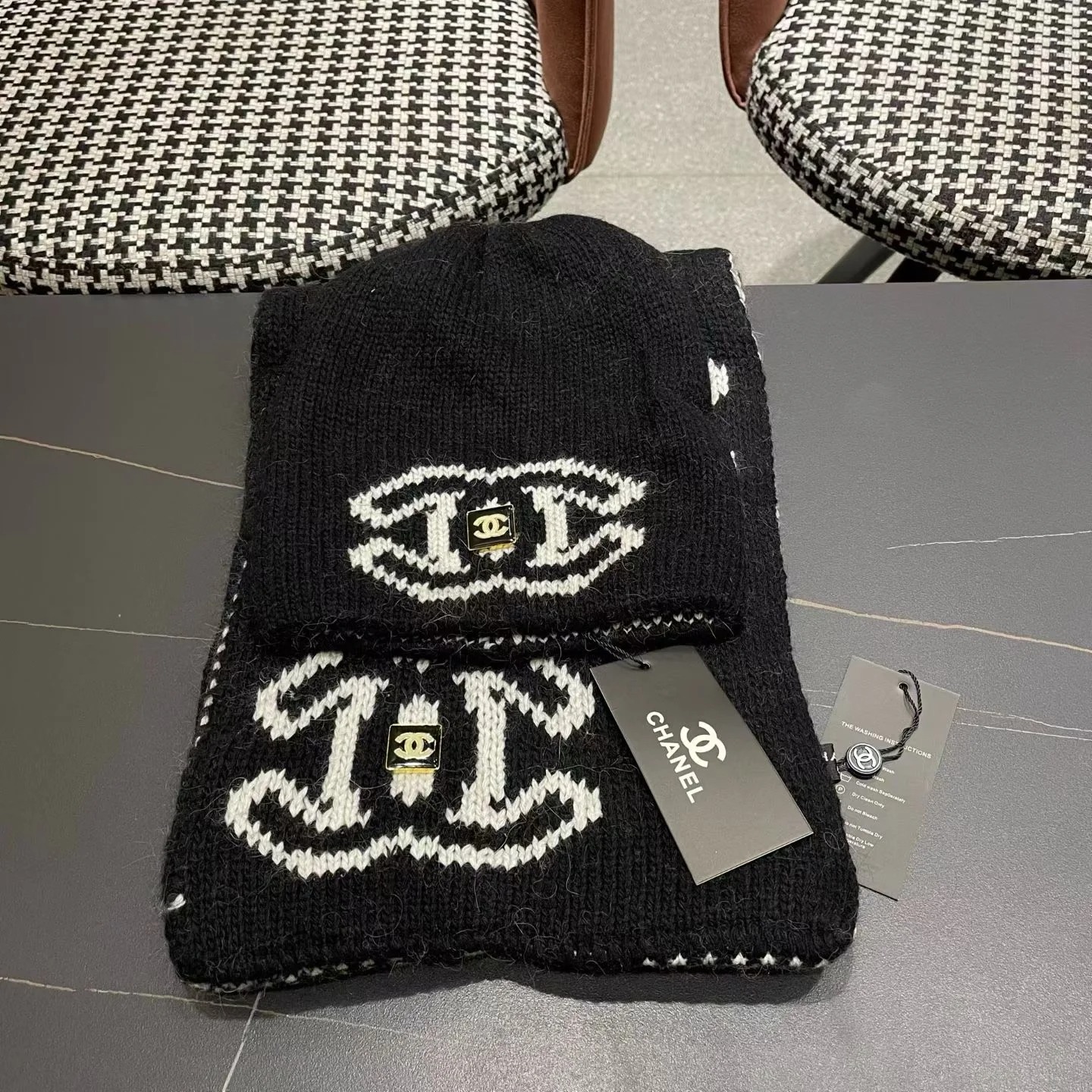 Chanel Knit Beanie & Scarf Set CC Logo Black