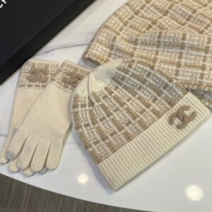Alternative view of Chanel Monochrome Winter Knit Set – Hat, Scarf And Gloves Beige For Women