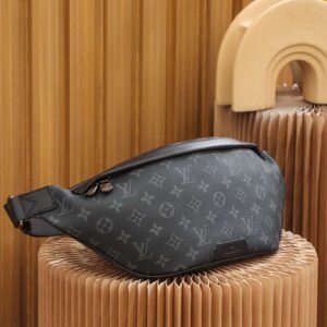 Alternative view of Louis Vuitton Discovery Bumbag 47cm/ 18.5in Black Silver Hardware For Men M44336