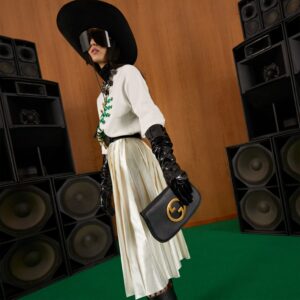 Alternative view of Gucci Blondie Medium Shoulder Bag 11in/ 28cm Black Gold Hardware For Women‎ 699268 UXX0G 1000