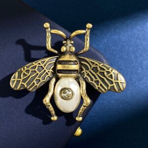 Alternative view of Gucci Pearl Red Diamond Bee Brooch Gold For Women