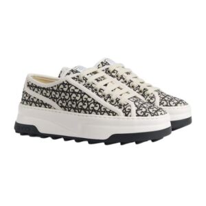 Gucci Women GG Sneaker - ‎‎746766 FAC1Y 8445