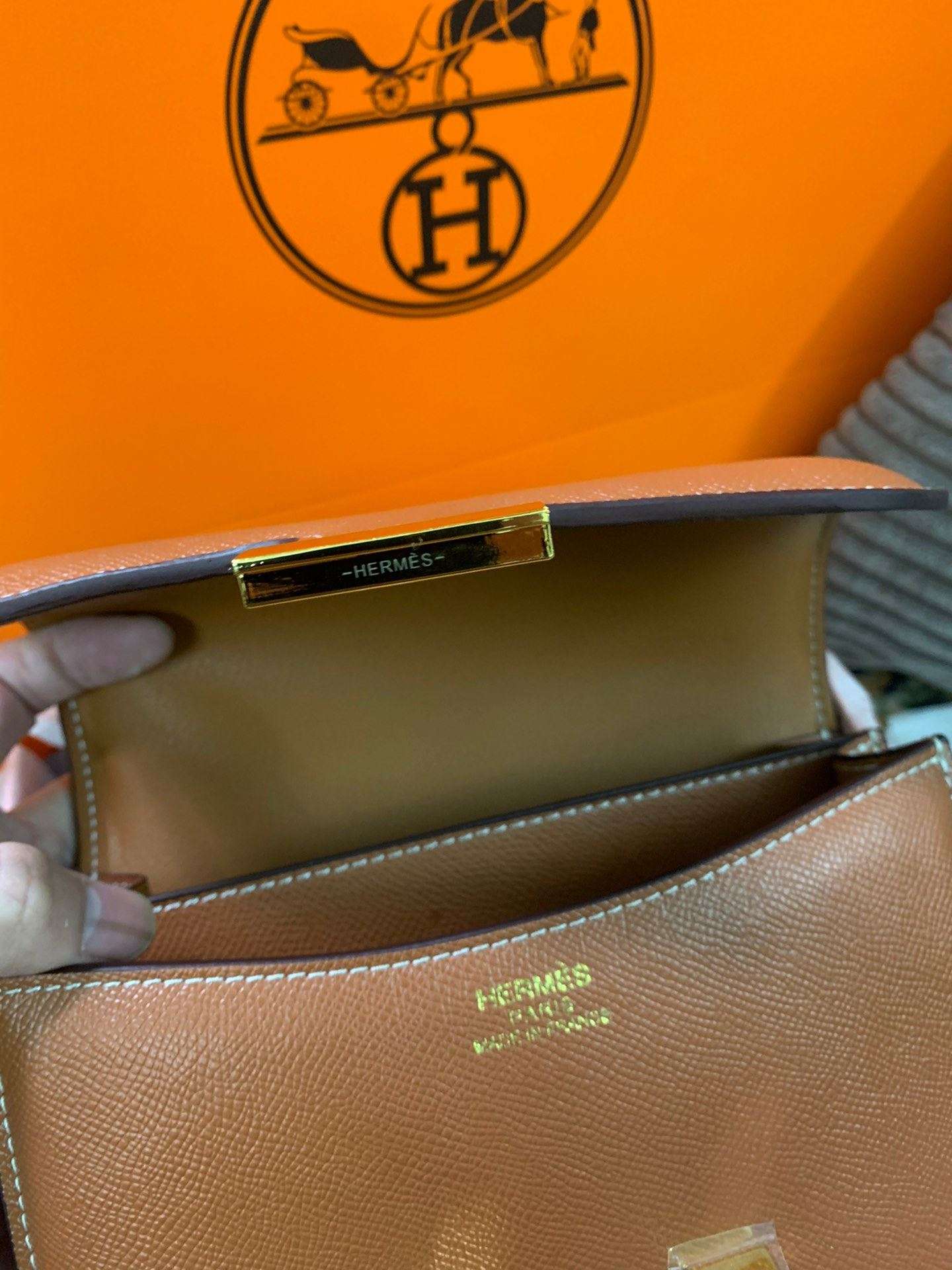 Hermes Constance 18 Crossbody Bag 7.1in/ 18cm Brown Gold Hardware For Women