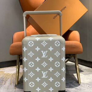 Alternative view of Louis Vuitton Horizon 55 Suitcase Grey Champagne Hardware