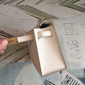 Alternative view of Hermes Kelly Pochettee White For Women Gold Toned Hardware 8.5in/22cm