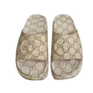 Gucci Interlocking G Slide Sandal Beige For Men 725535 JAAC6 9742
