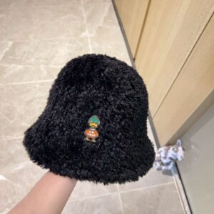 Louis Vuitton Duck Beanie LV Black For Women