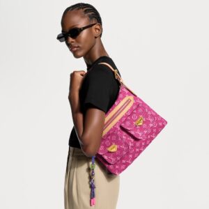 Alternative view of Louis Vuitton Baggy Shouder Bag 11.8in/ 30cm Fuchsia Denim Gold Hardware For Women M28266