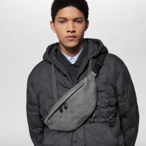 Alternative view of Louis Vuitton Discovery Bumbag 7.3in/ 44cm Grey Black Hardware For Men M46108