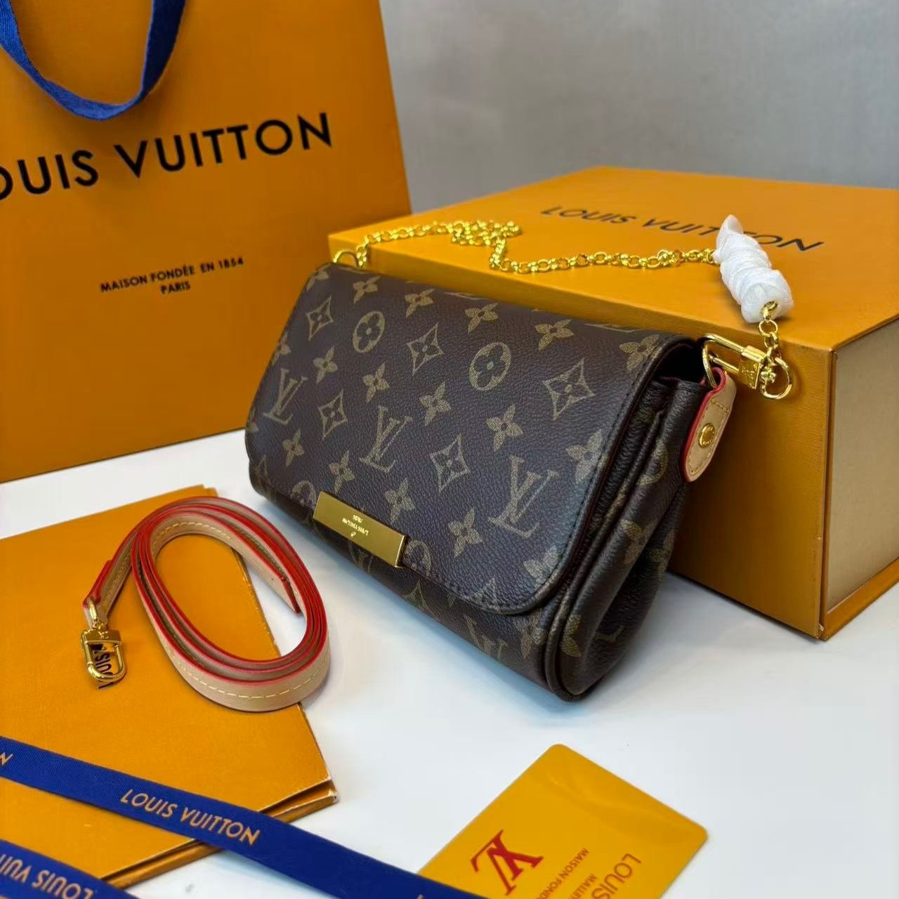 Louis Vuitton Favorite PM Crossbody Bag 9.5in/ 24cm Brown Monogram Canvas Gold Hardware For Women M40717