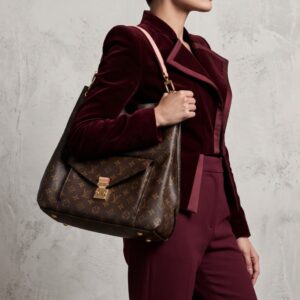 Alternative view of Louis Vuitton Hobo Metis Shoulder Bag 13.8in/ 35cm Brown Monogram Gold Hardware For Women