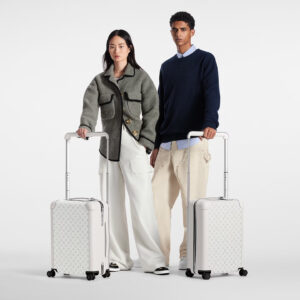 Alternative view of Louis Vuitton Horizon 55 Suitcase 21.7in/ 55cm White Silver Hardware M10149
