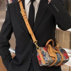 Alternative view of Louis Vuitton Keepall Bandouliere 25 Travel Bag 9.8in/ 25cm Multicolor Gold Hardware For Men M25440