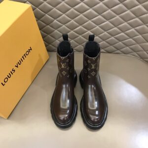 Alternative view of Louis Vuitton LV Bold Chelsea Boots Monogram Flower Brown For Men 1A9FEI