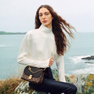 Alternative view of Louis Vuitton Madeleine BB Crossbody Bag 9.4in/ 24cm Black Monogram Gold Hardware M28424