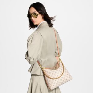 Alternative view of Louis Vuitton Multipass Shoulder Bag 11.8in/ 30cm Monogram Dune Gold Hardware For Women M2A078