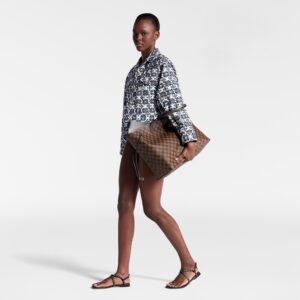 Alternative view of Louis Vuitton Neverfull GM Tote Bag 15.4in/ 39cm Brown Damier Ebene Gold Hardware For Women N40597