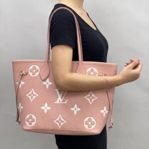 Alternative view of Louis Vuitton Neverfull MM Tote Bag 12.2in/ 31cm Pink Monogram Empreinte Gold Hardware For Women M46329
