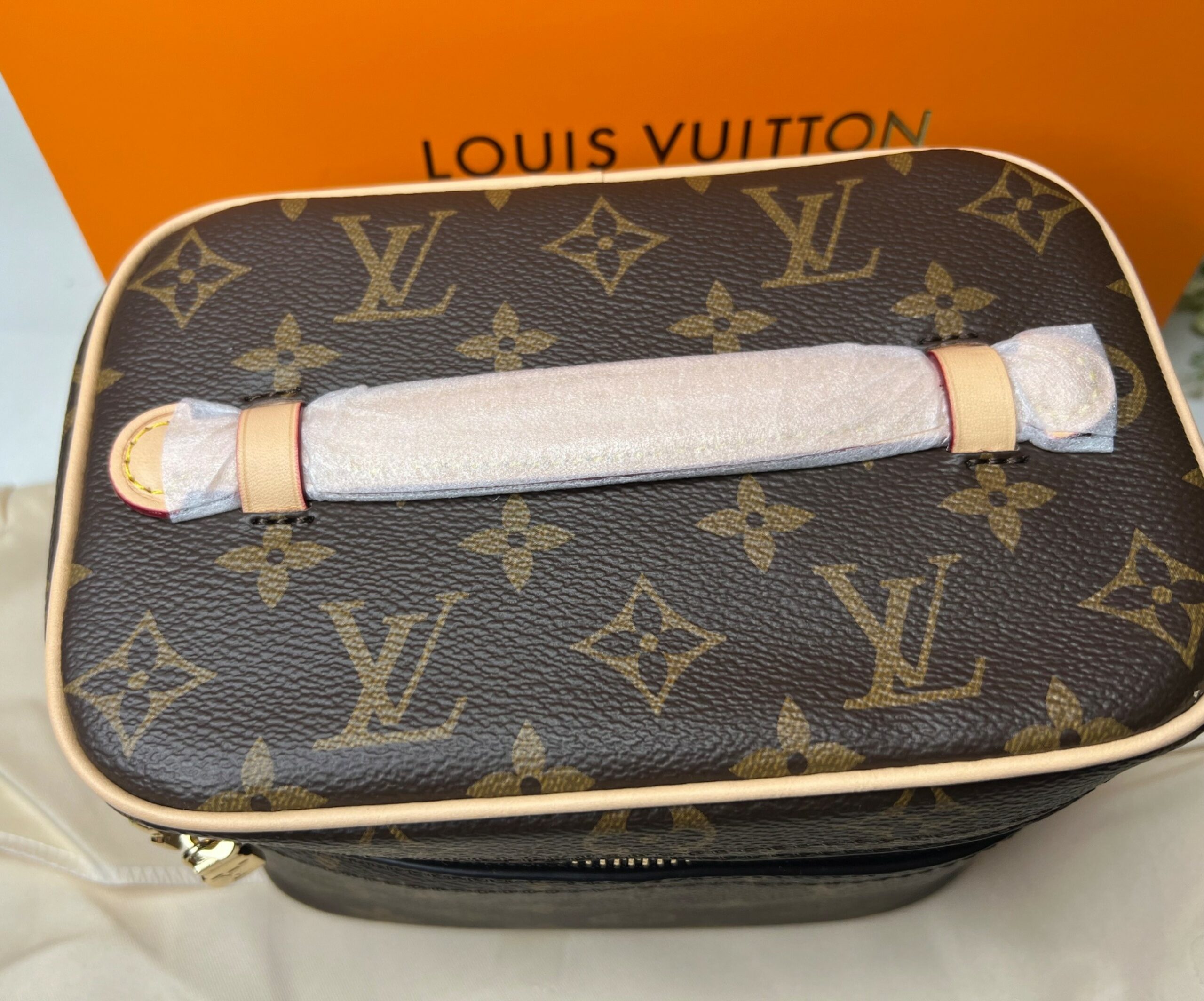 Louis Vuitton Nice Mini Vanity Case 7.9in/ 20cm Brown Monogram Gold Hardware For Women M44495 - Image 7