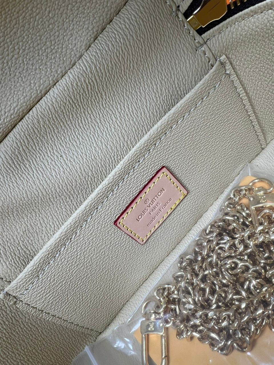 Louis Vuitton Nice Mini Vanity Case 7.9in/ 20cm Brown Monogram Gold Hardware For Women M44495 - Image 8
