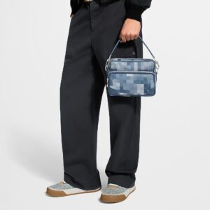 Alternative view of Louis Vuitton Nil Crossbody Bag 9.8in/ 25cm Indigo Blue Damoflage Silver Hardware For Men M28606