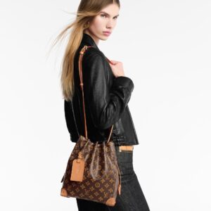 Alternative view of Louis Vuitton Noe Trunk Shoulder Bag 10.6in/ 27cm Ebene Monogram Origine Gold Hardware For Women M28103