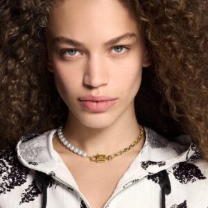 Alternative view of Louis Vuitton Pearlock Necklace Gold Hardware For Women M02977