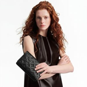 Alternative view of Louis Vuitton Pochette Coussin Shoulder Bag 7.9in/ 20cm Black Gold Hardware For Women M82116